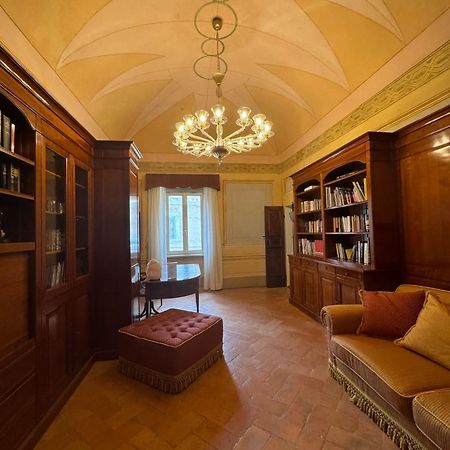 Urbino Apartments - Palazzo Paltroni Studio Екстериор снимка